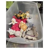 Tote of rabbit decor