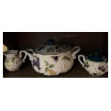 Beautiful porcelain bowl, two handles and cream
