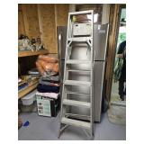 Aluminum step ladder, six foot