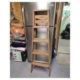 Derby wooden six foot ladder