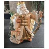 Beautiful Fitz and Floyd Santa figurine