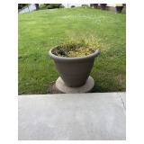 Gray plastic flower pot, 16 x 19