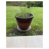 Large red and brown plastic flower pot, 16 inches