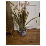 Decorative flower vase
