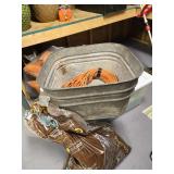 Vintage tub and miscellaneous