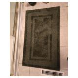 Rug 40 X 24 inches