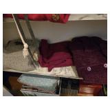 Sweaters and tshirts large sizes complete