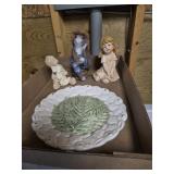 Misc box lot, including mud pie plate and