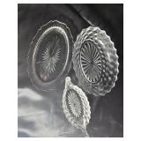 2 pieces American Fostoria plus oval tray