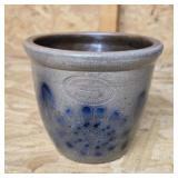 Beaumont  pottery ,Crock approx. 4 inches tall