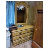 6 drawer dresser with mirror matches lot 163