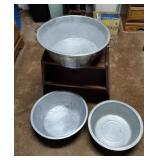 Group of 3 aluminum pans great for canning