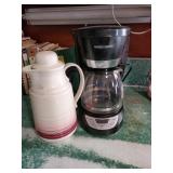 Coffeepot and coffee butler