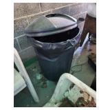 Garbage can approx 30 gallon