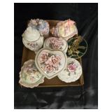 Collectible tri ket boxes