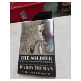 The Solder from Independence. A Military