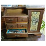 Jewelry box that plays music and contents