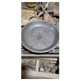 Case moody pies tin plate