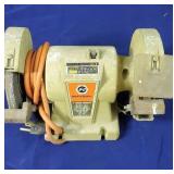 Black and Decker 5 inch bench grinder
