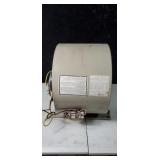 Lennox squirrel cage with motor