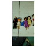 Annie Dolls and her gang