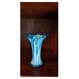 Exquisite blue art glass vase approx 6.5