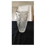 Heavy crystal vase approx 9 inches tall