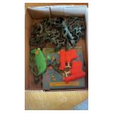 Vintage army men, squirt guns