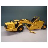 Nylint Toys Elevating Earth Mover