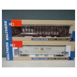 2 Walthers HO Train Cars