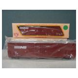 Pair International Hobby Corp. HO Freight Cars