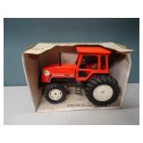 ERTL 1/16 Allis Chalmers 8010 w/cab