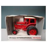 ERTL 1/16 International 1566 Tractor (#2)