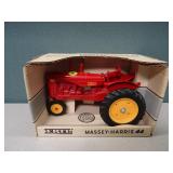 ERTL 1/16 Massey Harris 44 NF Tractor