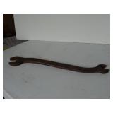 CNW 19" Wrench
