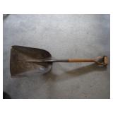 CNW Scoop Shovel