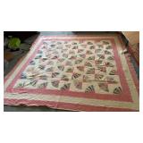 ANTIQUE FAN PATTERN QUILT- 7FT BY 7 FT