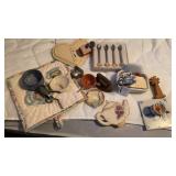 BOX OF DECORATIVE ITEMS CAST IRON S