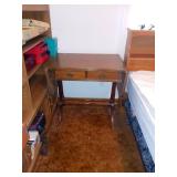 NICE ANTIQUE DROP LEAF TABLE
H 28 IN
W  18