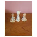 CUTE PORCELAIN FIGURINES