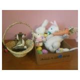 BOX OF EASTER ITEMS