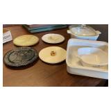 4 PIECE CORNING WARE SET, FLOWERED PLATE AND 3