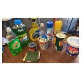 CLEANERS IN TOTE AND ENAMEL