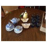 VINTAGE CREAM AND SUGAR,  TEA POT SET , CERAMIC