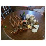 MISCELLANOUS DECORATIVE ITEMS