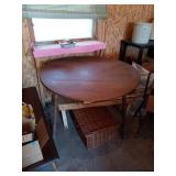 WOOD DROP LEAF TABLE
41 INCHES AROUND LENGTH,