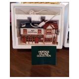 BOXED HERITAGE VILLAGE COLLECTION LIGHTED