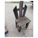 OUTDOOR SMALL BENCH
DISPLAY ONLY