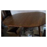 NICE DINING ROOM DROPLEAF TABLE