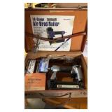 18-GAUGE AIR BRAD NAILER WITH CASE